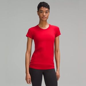 Swiftly Tech Short-Sleeve Shirt 2.0 (Dark Red)
